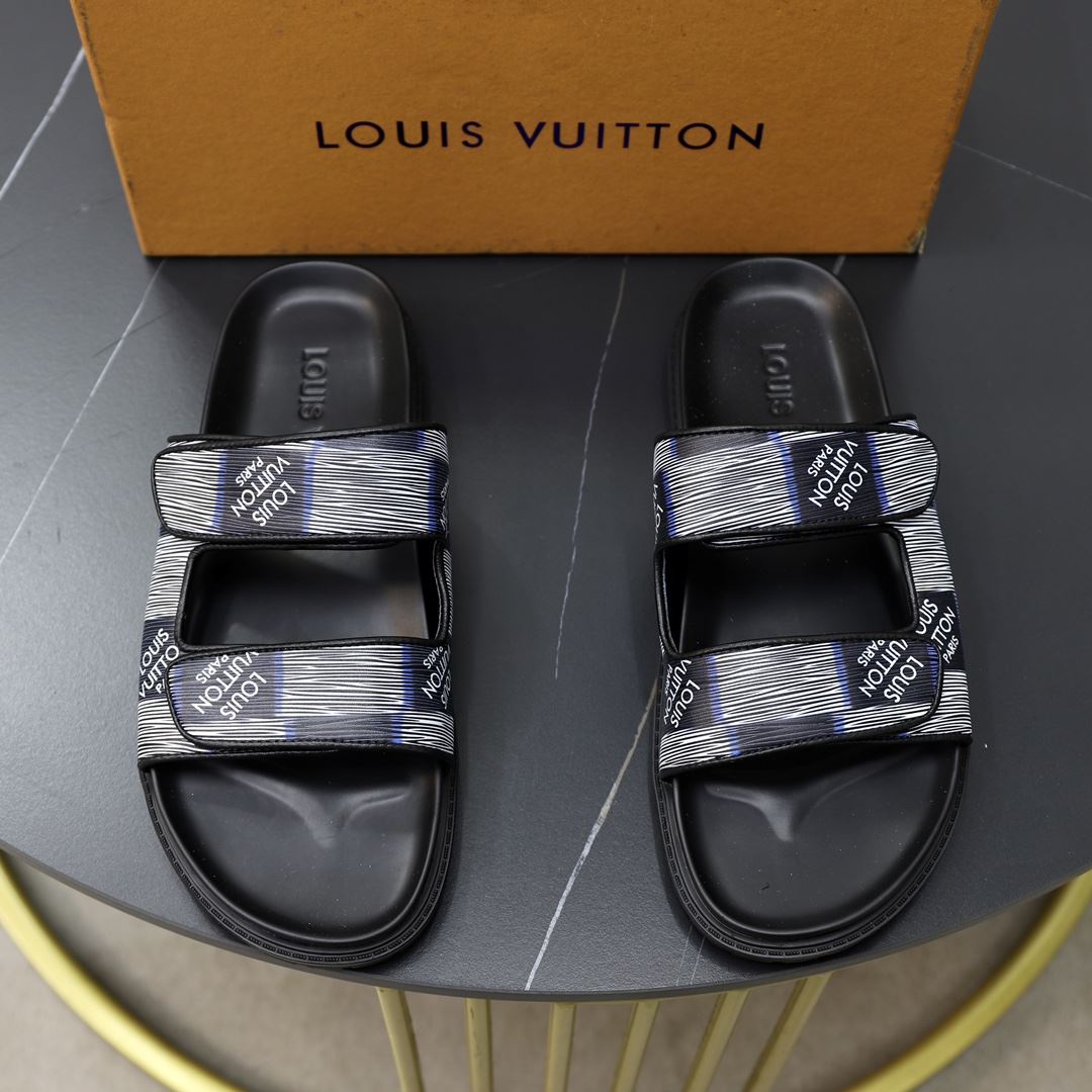 Louis Vuitton Slippers